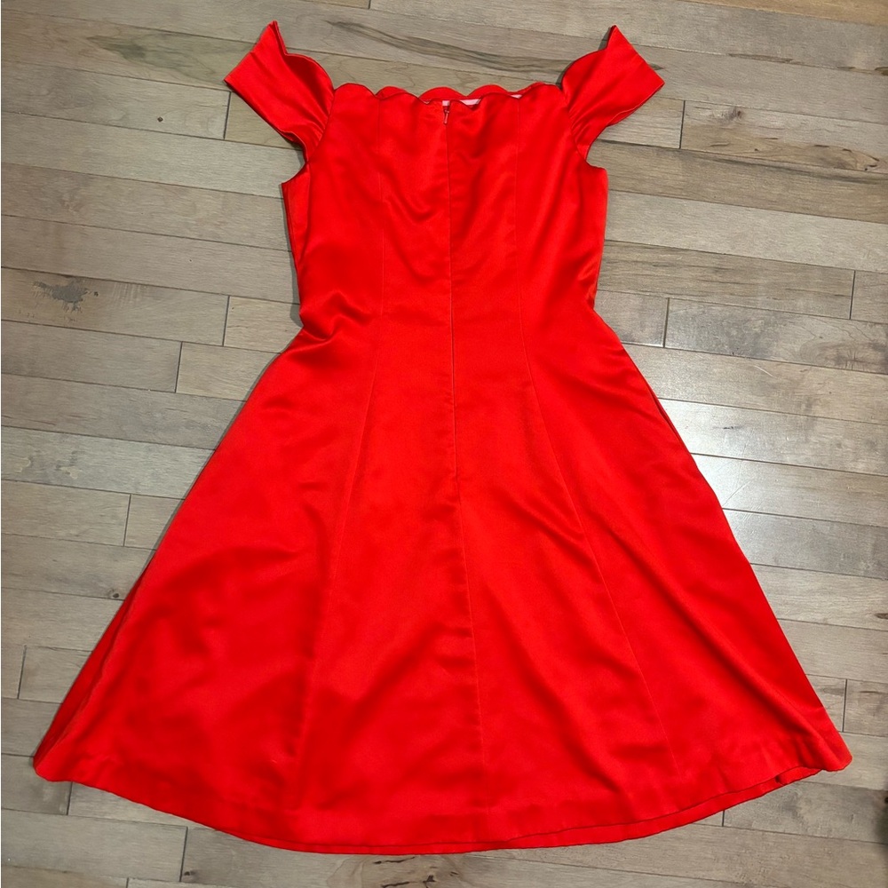 Badgley Mischka Red Scallop Off the Shoulder Dress size 4 - Picture 5 of 9